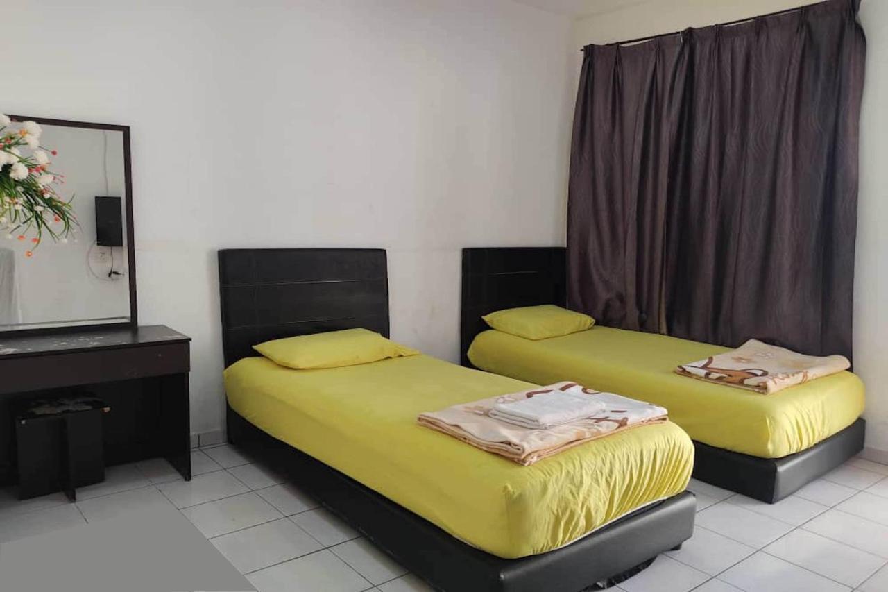 Homestay Oyo 90289 Taman Kota *