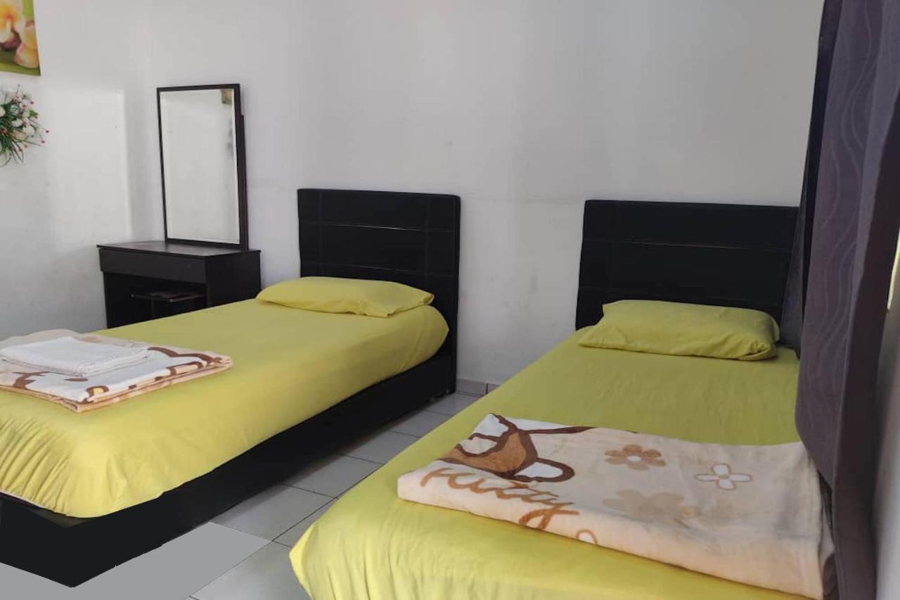 Homestay Oyo 90289 Taman Kota