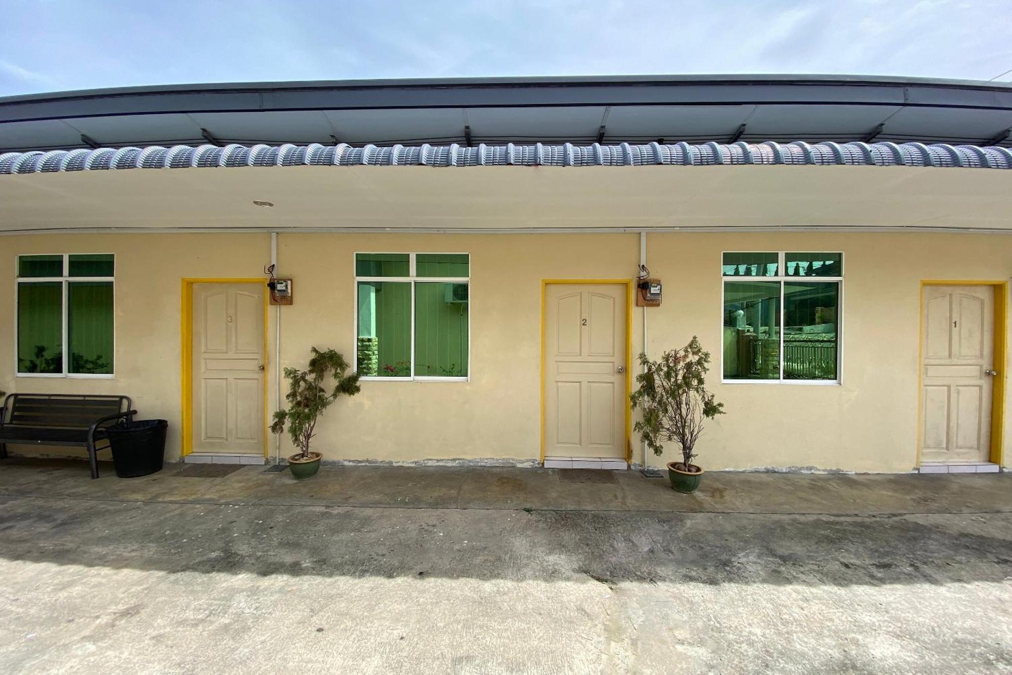 Homestay Oyo 90289 Taman Kota